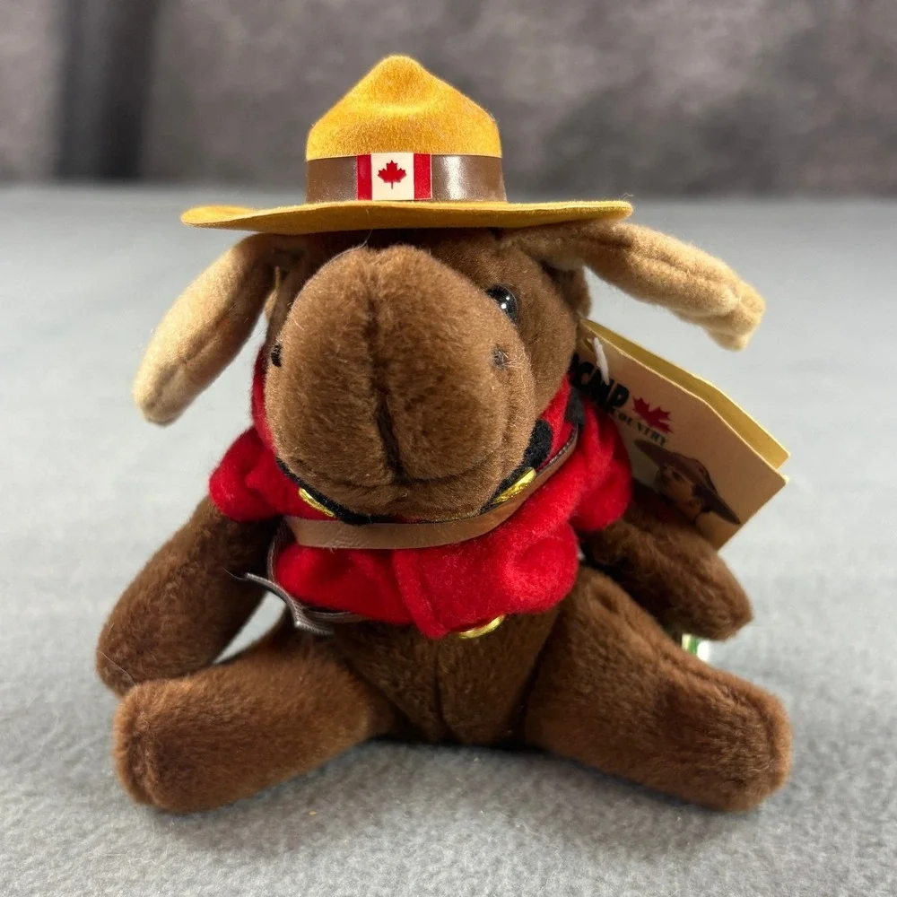 RCMP Country Plush Moose 4 inch Sitting Mountie Canada Souvenir‎ NWT